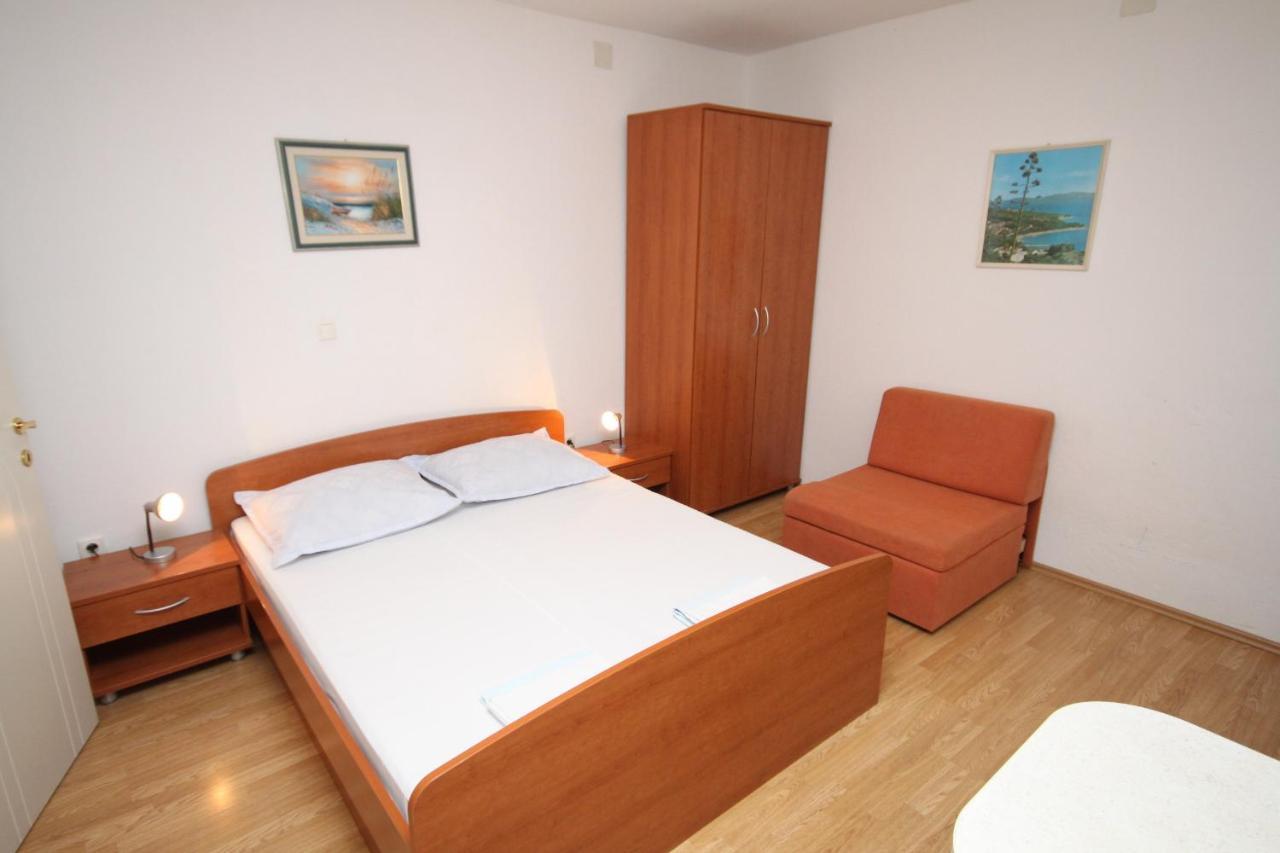 Apartments With A Parking Space Makarska - 6696 Exterior photo