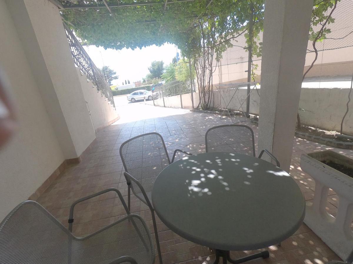 Apartments With A Parking Space Makarska - 6696 Exterior photo